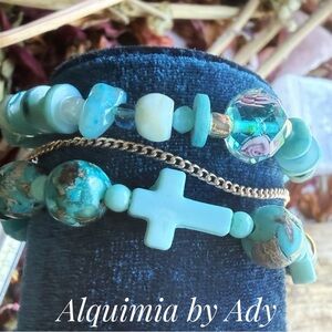 Turquoise beaded statement western bracelet set